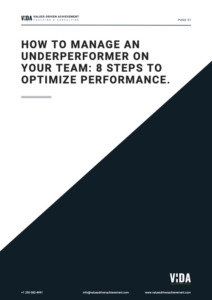 Cover image for How To Manage An Underperformer On Your Team: 8 Steps To Optimize Performance guide PDF